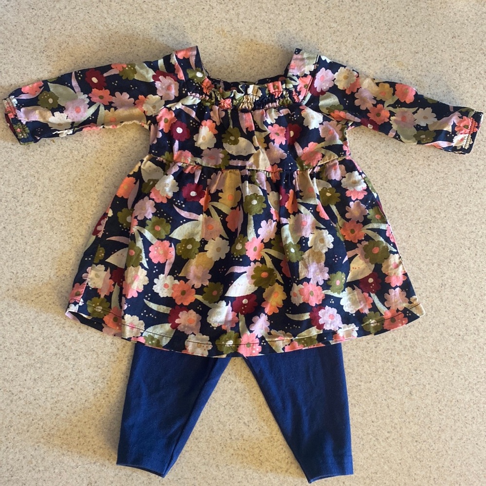 Carters Two Piece Set for Infant Babygirl 3 months